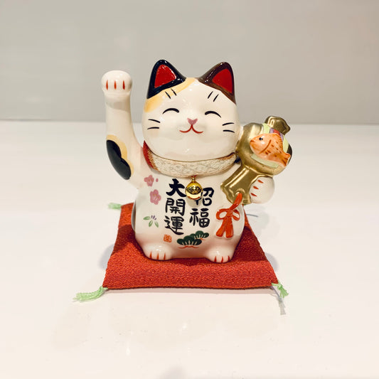 952458 Lucky cat Maneki Neko Beckoning Cat