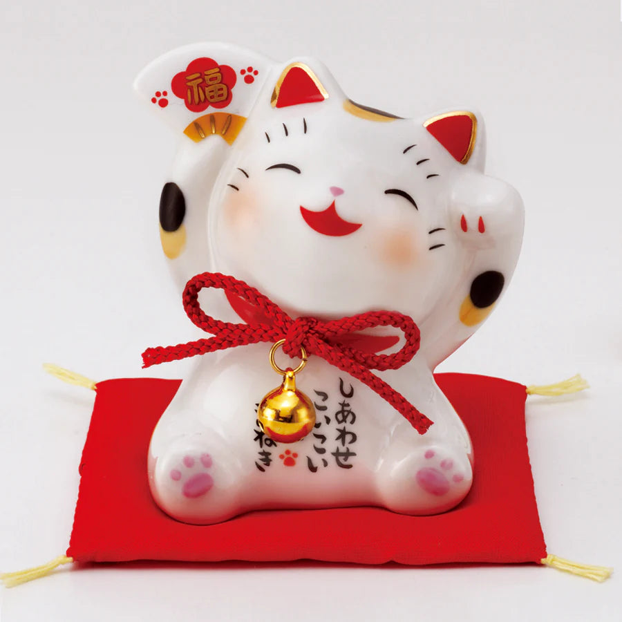 952451 Lucky cat Maneki Neko Beckoning Cat