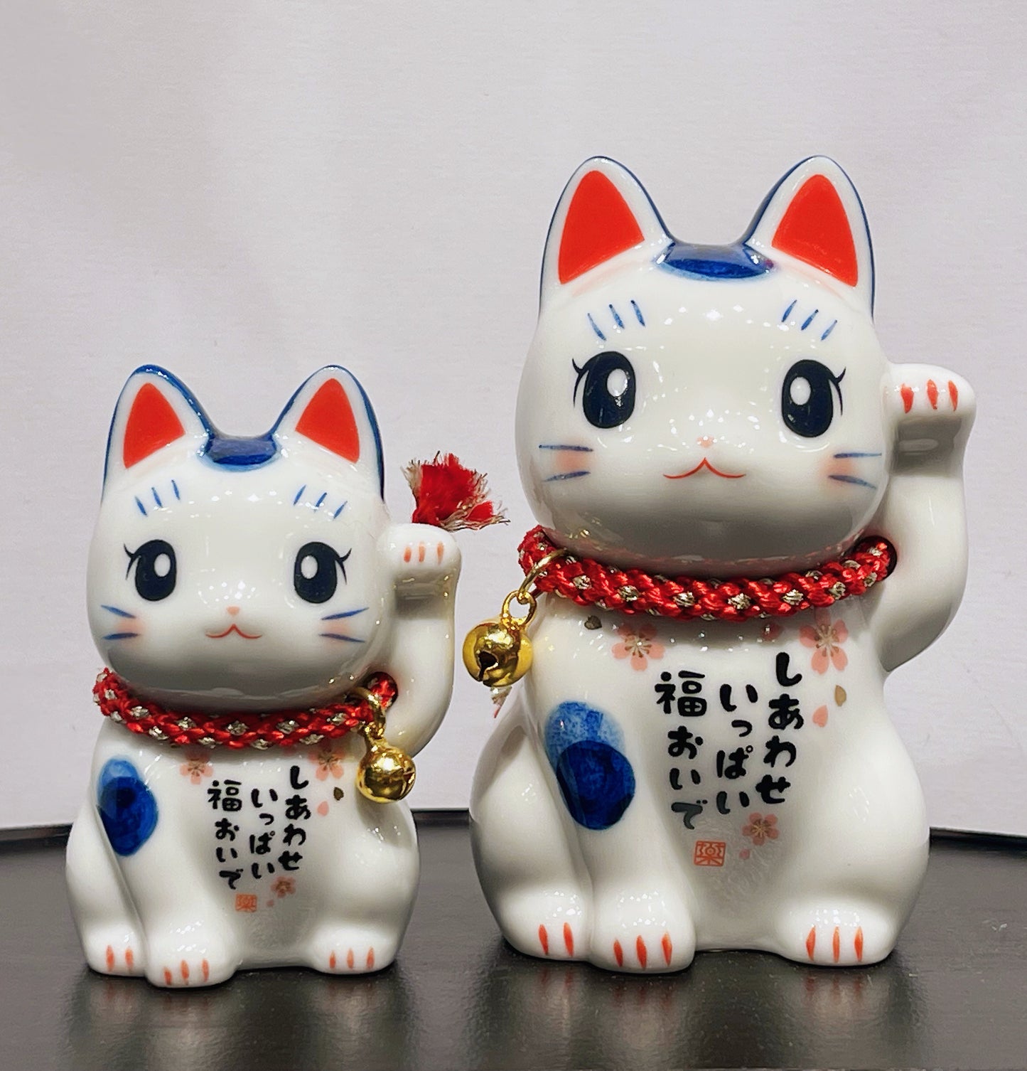 952824 Lucky cat Maneki Neko Beckoning Cat