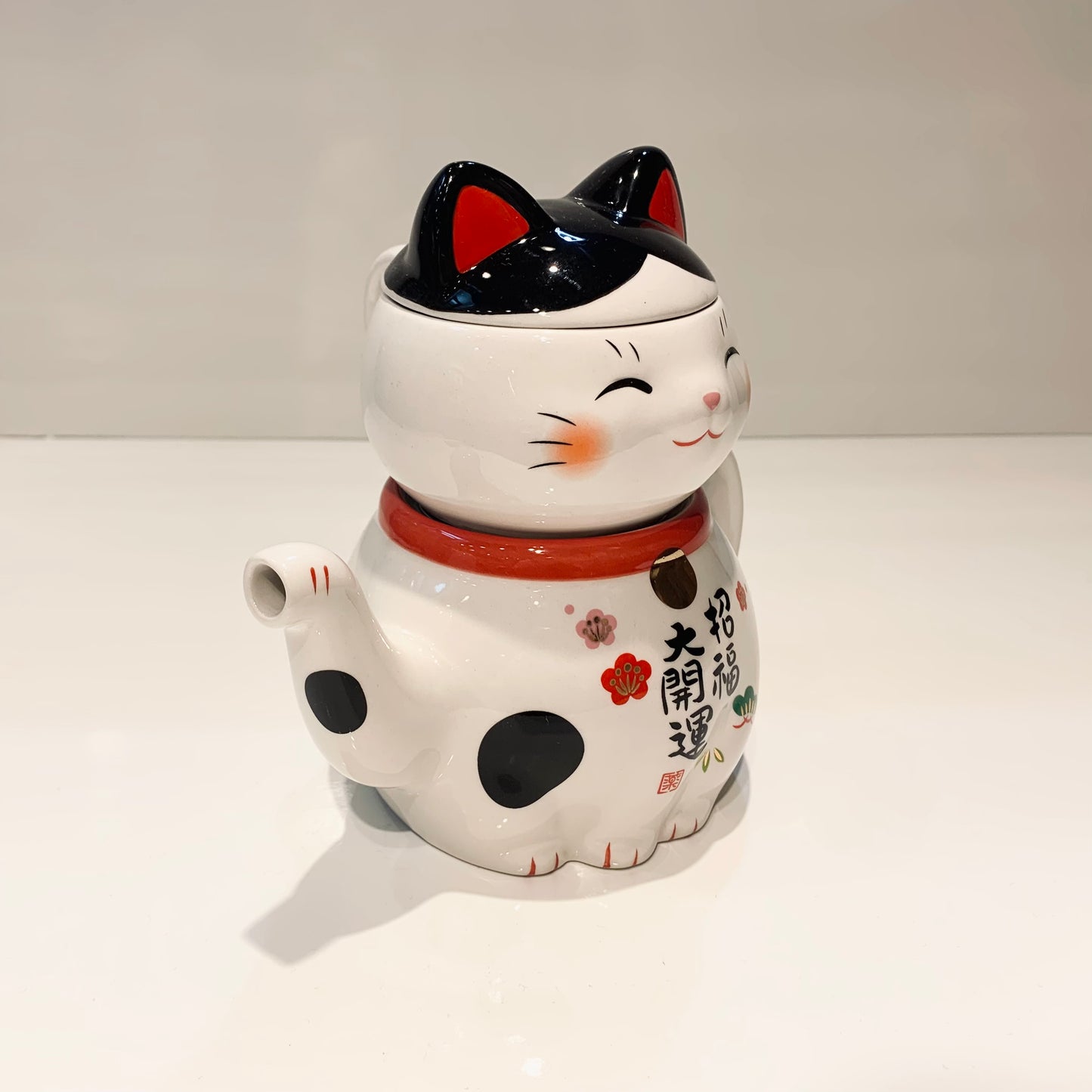 952674 Lucky cat Maneki Neko Beckoning Cat