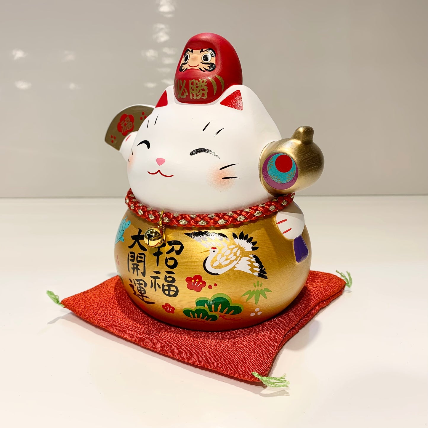 952689 Lucky cat Maneki Neko Beckoning Cat