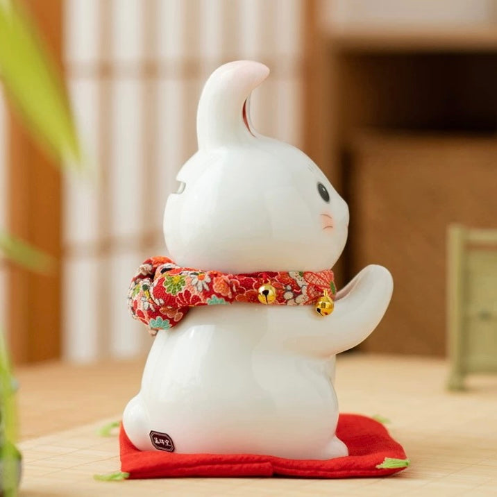 951432 Rabbit Lucky cat Maneki Neko Beckoning Cat