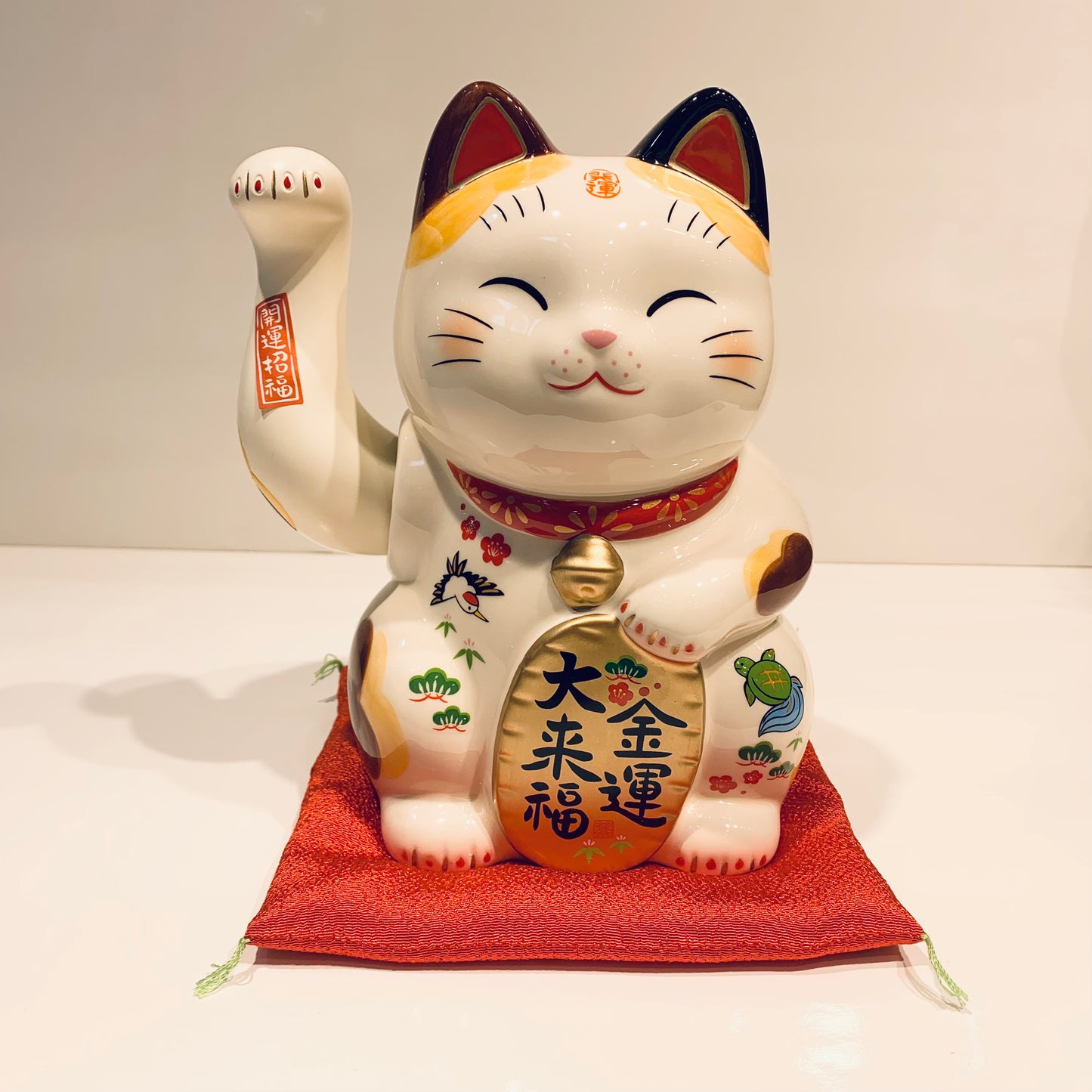 952841 Lucky cat Maneki Neko Beckoning Cat