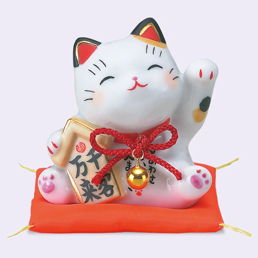 952231 Lucky cat Maneki Neko Beckoning Cat