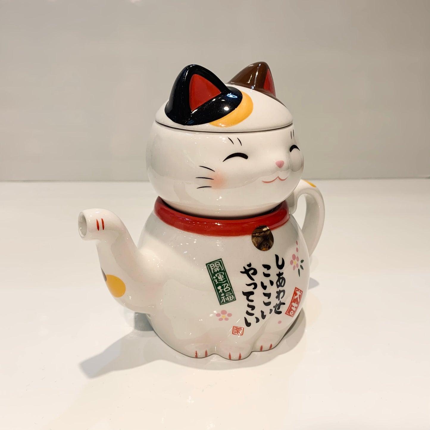 952673 Lucky cat Maneki Neko Beckoning Cat